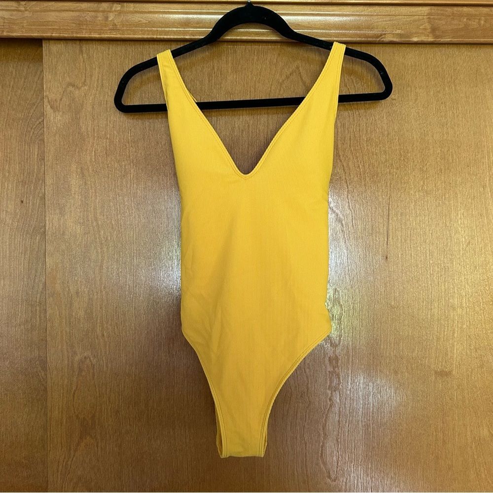 Abercrombie & Fitch Plunge V-Neck Ribbed Yellow One Piece Swimsuit Size Small